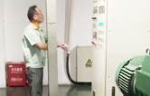 質(zhì)量為先，信譽為重，管理為本，服務(wù)為誠！康發(fā)雙螺桿設(shè)備老客戶售后維修